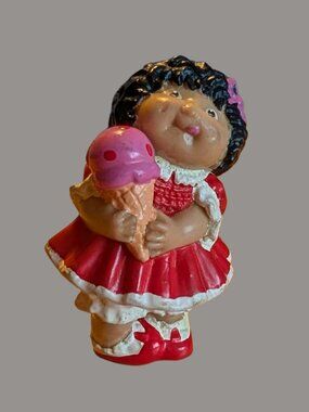 10/$25 Vintage 1984 Cabbage Patch Kids PVC Girl with Ice Cream Cone